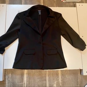 SoHo (Apparel LTD.) Ladies Black Blazer